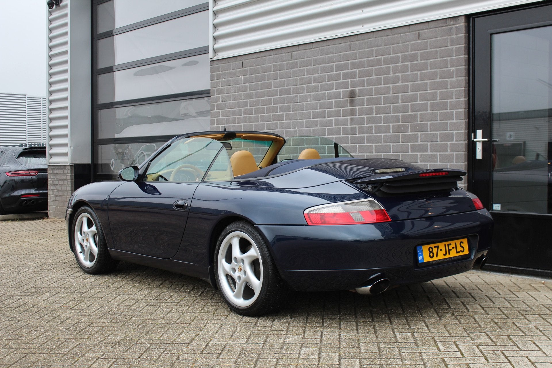 Porsche 911 Cabrio 3.4 Carrera / Automaat / Xenon / Hardtop, foto 7