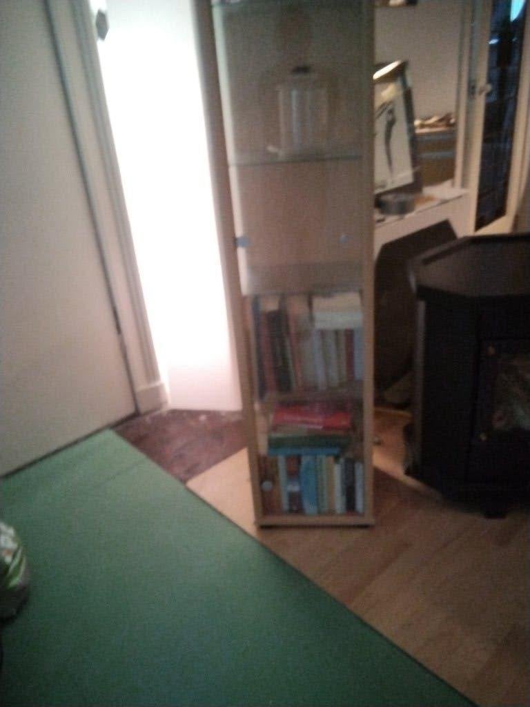 Glazen kast, Ophalen, Met plank(en), 150 tot 200 cm, 25 tot 50 cm