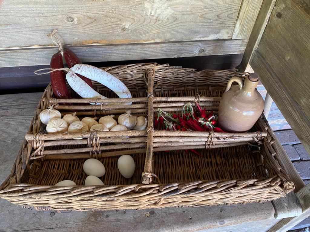 Brocante oude sleetse rieten vakken mand., Ophalen of Verzenden, Gebruikt, Rechthoekig, Riet