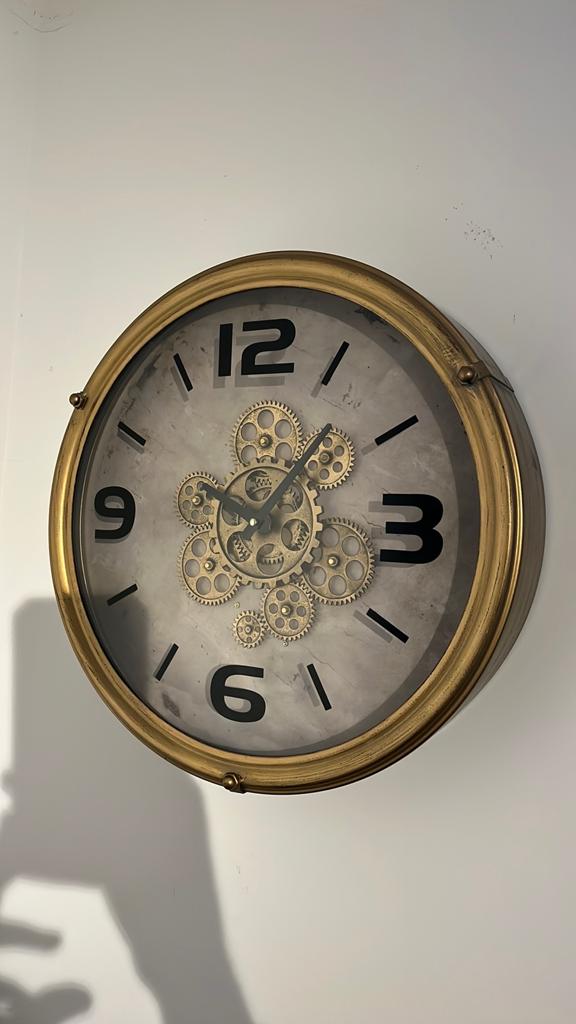 Prachtige klok, Ophalen, Zo goed als nieuw, Wandklok