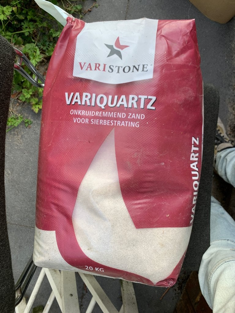 Varistone Variquartz Sand onkruidremmend inveegzand 20 kg, Ophalen, Nieuw, Voegzand