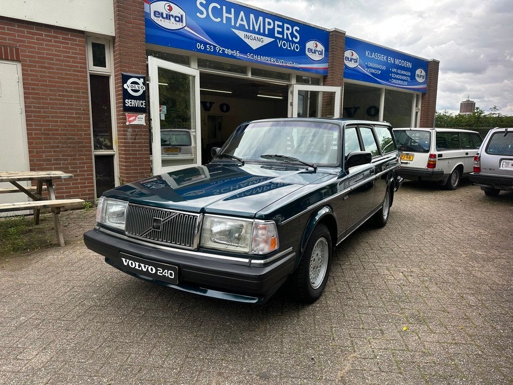 Volvo 240 2.3i GLE, Auto's, Volvo, Automaat, Gebruikt, Beige, 4 cilinders