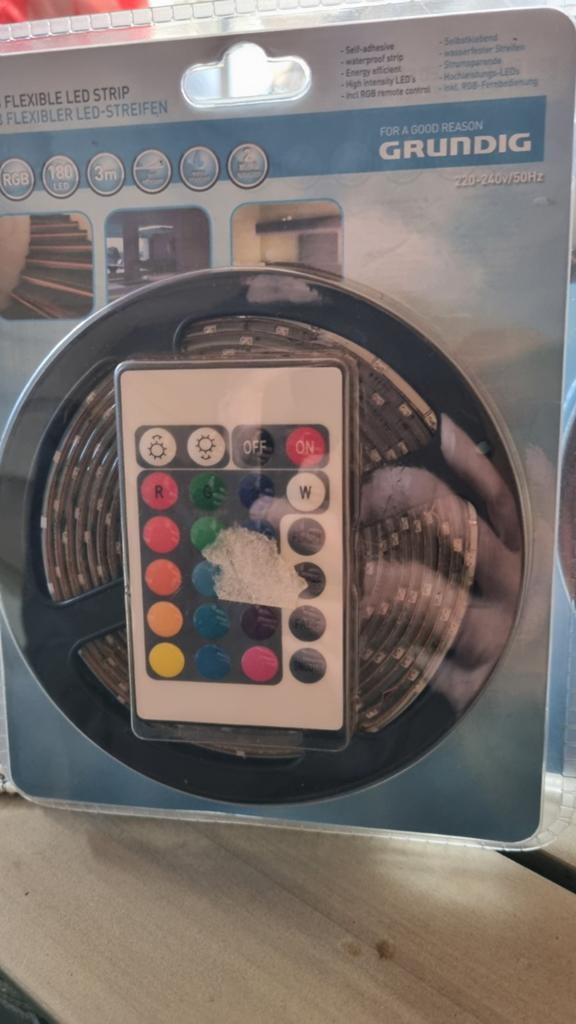 Grundig RGB LED strip 3m met afstandsbediening 3 stuks, Ophalen, Nieuw, Modern