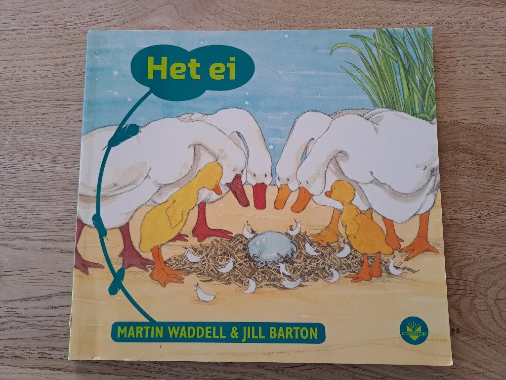 HET EI. MARTIN WADDELL & JILL BARTON., Boeken, Ophalen of Verzenden, Gelezen, Martin Waddell, Prentenboek