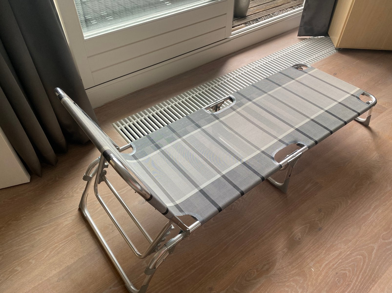 Stretcher ligbed zgan, Tuin en Terras, Ophalen, Zo goed als nieuw, Aluminium, Verstelbaar