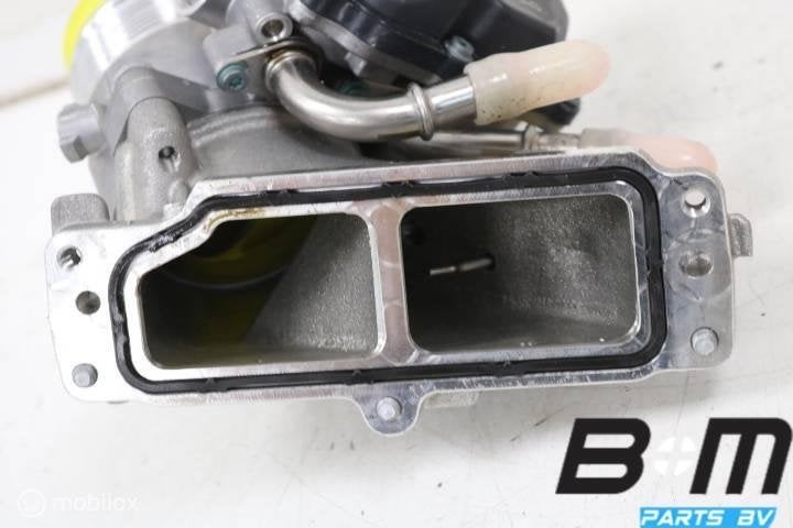 Gasklephuis VW Passat B8 03N128063B, Gebruikt