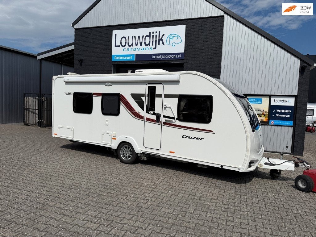 SPRITE Cruzer 520 ’17 (Queensbed, Full Option), Rondzit, Vast bed, 7 tot 8 meter, Bedrijf