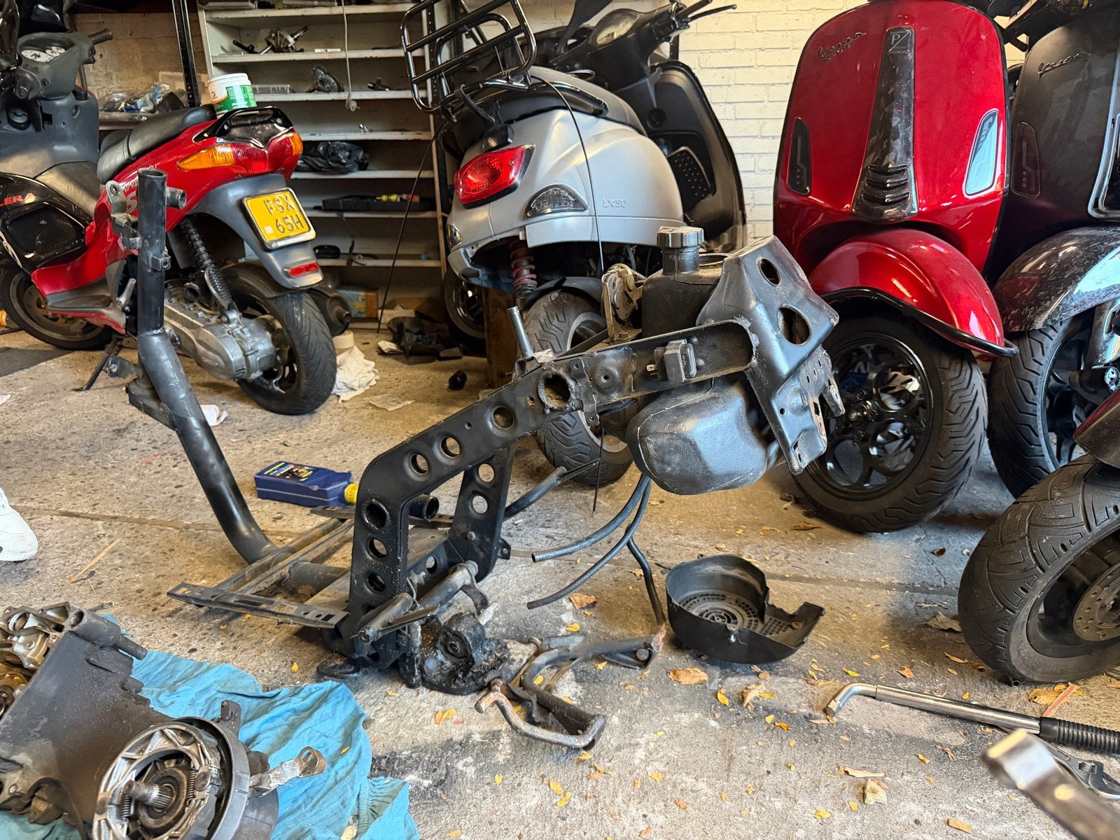 Piaggio SKR frame in prima staat (zonder papieren), Fietsen en Brommers, Ophalen of Verzenden, Gebruikt, Frame, Piaggio