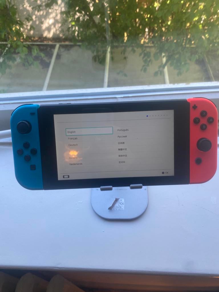 Nintendo Switch (1e gen) + games, Switch 2019 Upgrade, Met games, Verzenden, Met 2 controllers