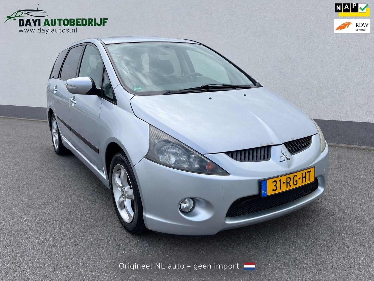 Mitsubishi Grandis 2.4-16V Intense 6p Aut, Trekhaak, Cruise/, Verwarmde buitenspiegels, Alcantara, Bedrijf, 6 stoelen