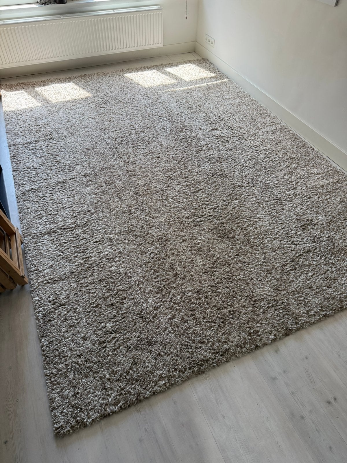 Groot beige/wit vloerkleed, Ophalen, Beige, Zo goed als nieuw, 200 cm of meer