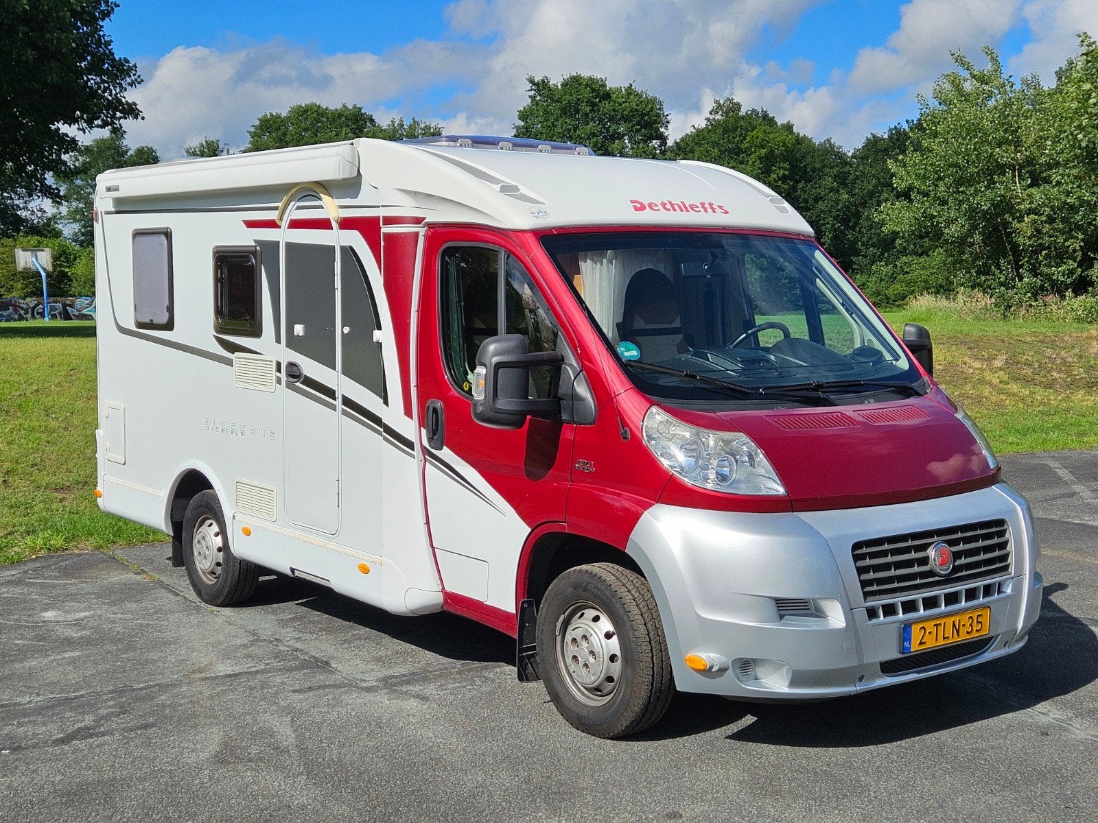 Dethleffs Globebus T002 130pk euro 5 2012, Koelkast, Ringverwarming, Fiat, 7 tot 12 maanden geleden