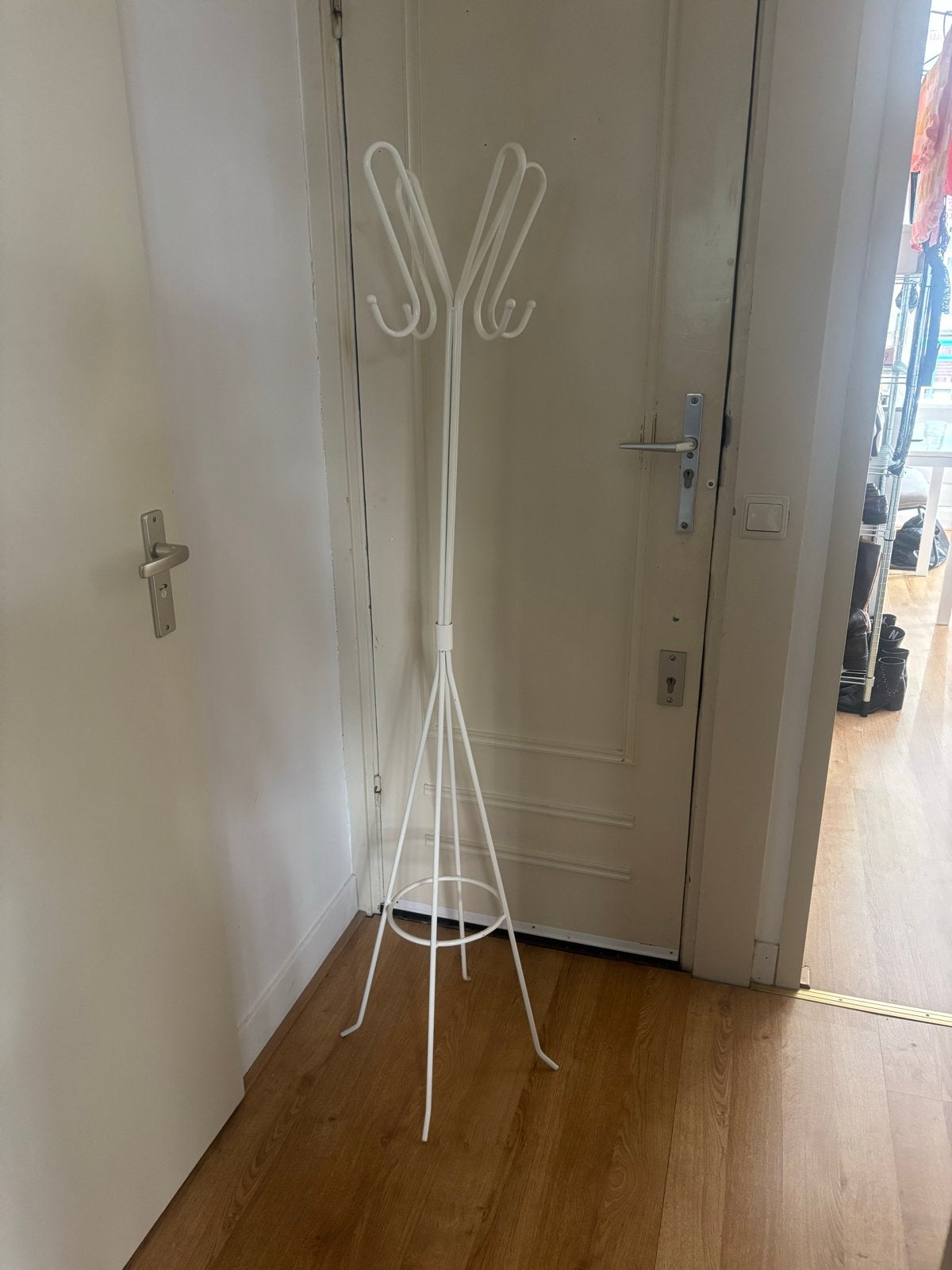 Witte staande kapstok, metaal, Huis en Inrichting, Woonaccessoires | Kapstokken, Ophalen, Gebruikt, Metaal, Staande kapstok