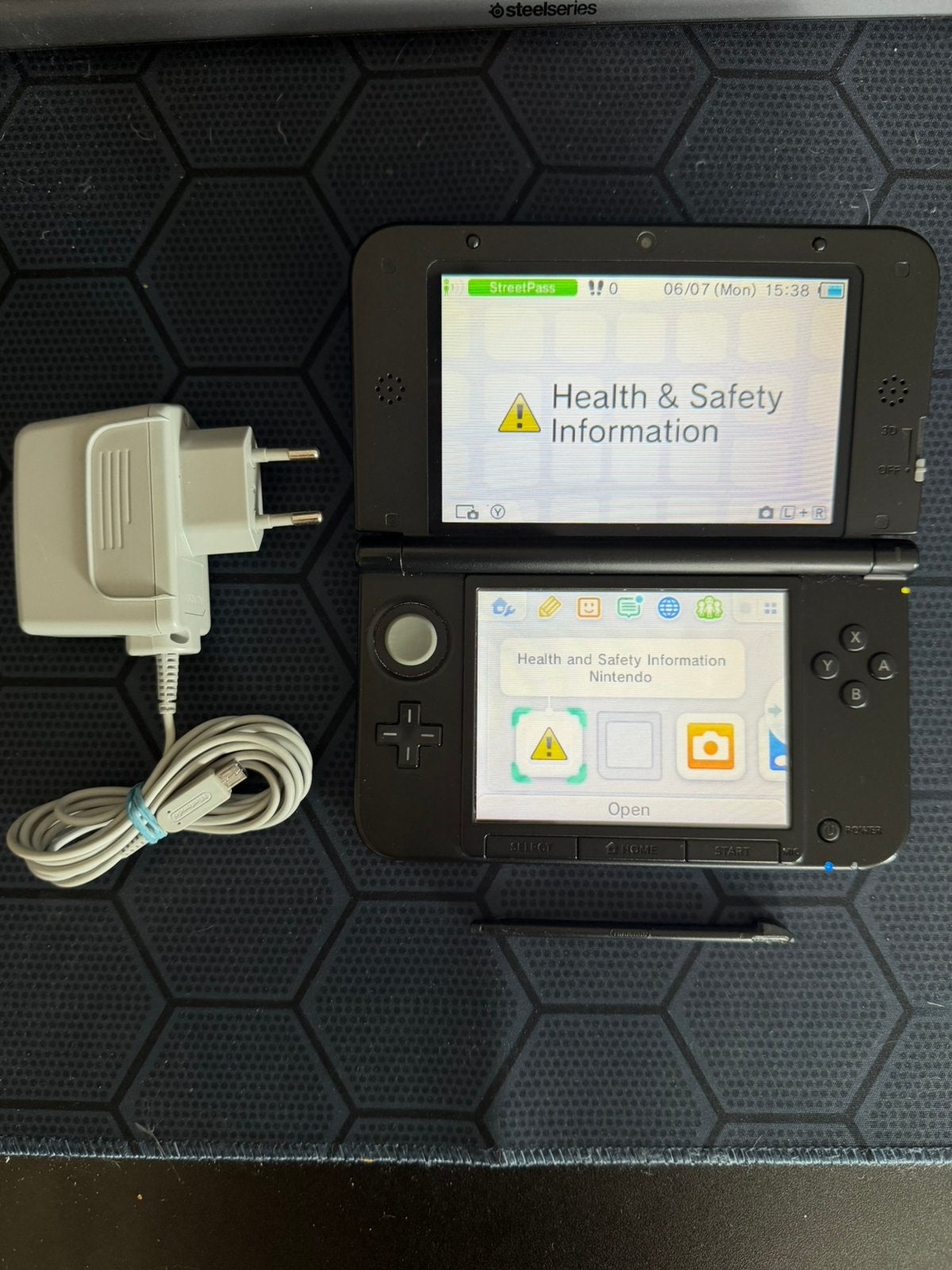 Nintendo 3DS XL Blauw - Compleet, Spelcomputers en Games, Spelcomputers | Nintendo 2DS en 3DS, Ophalen of Verzenden, Gebruikt
