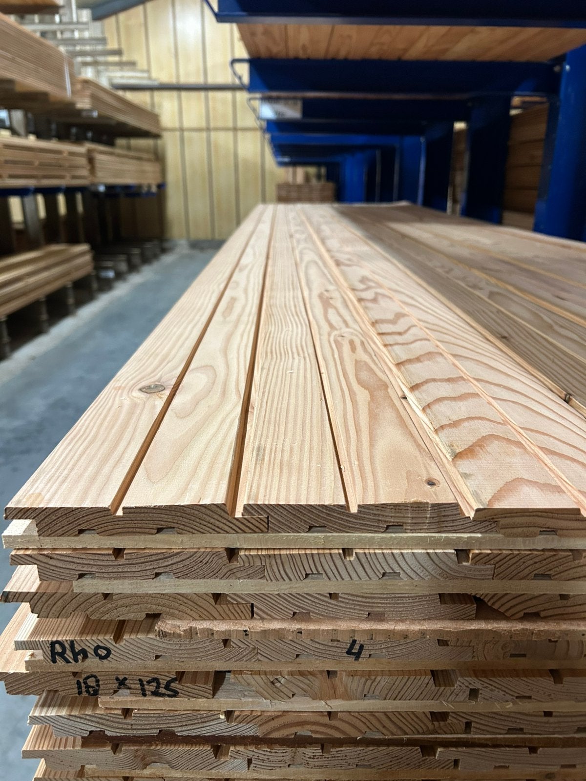 Douglas / Lariks rhombus dubbel 18x120mm werkend, Ophalen, Nieuw, 250 cm of meer, Planken