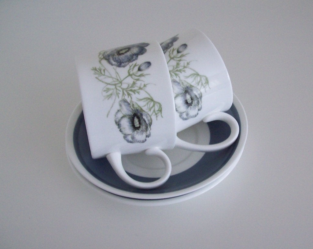 Wedgwood Susie Cooper, Glen Mist - Bone China, Ophalen of Verzenden, Zo goed als nieuw, Kop(pen) en/of Schotel(s), Wedgwood