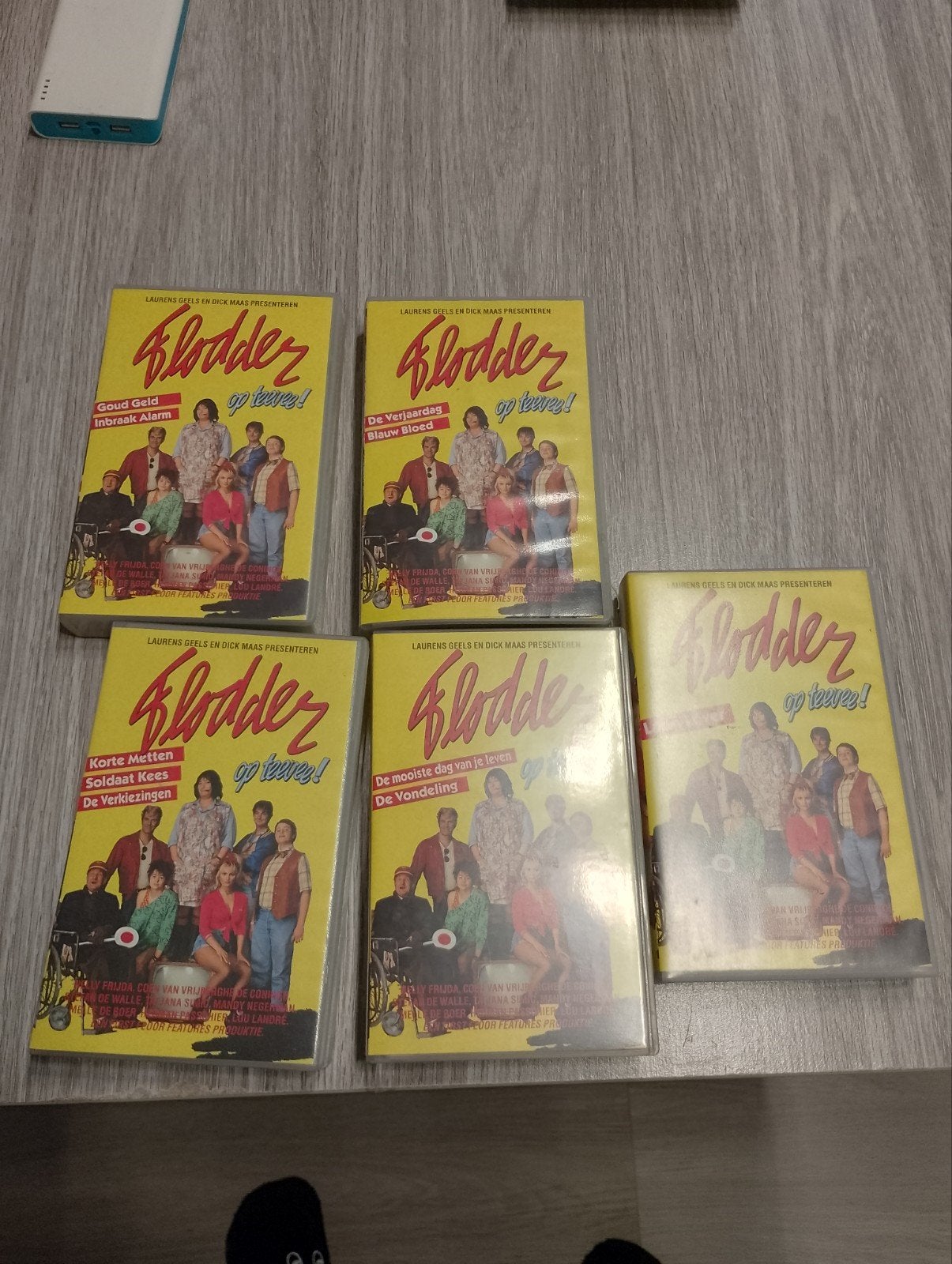 lot VHS Flodder, Vanaf 16 jaar, Ophalen of Verzenden, Zo goed als nieuw, Tv-serie of Tv-programma
