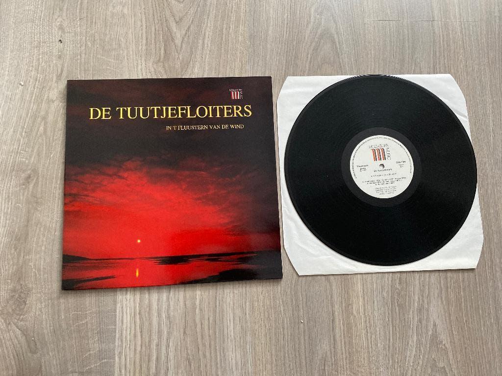 De Tuutjefloiters in t fluustern van de wind, Cd's en Dvd's, Vinyl | Nederlandstalig, Verzenden, Zo goed als nieuw, 12 inch, Levenslied of Smartlap