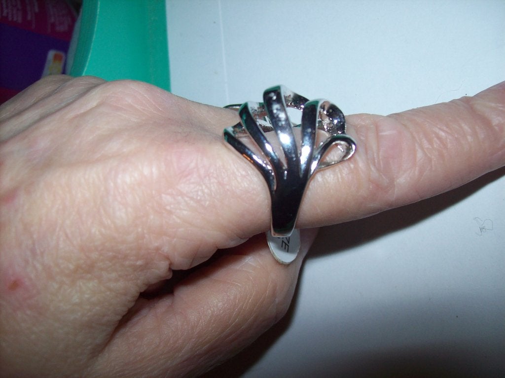 Ring Zilvertint Mooi Model Staal Fraai Maat 19, 19 tot 20, Nieuw, Dame, Zilver