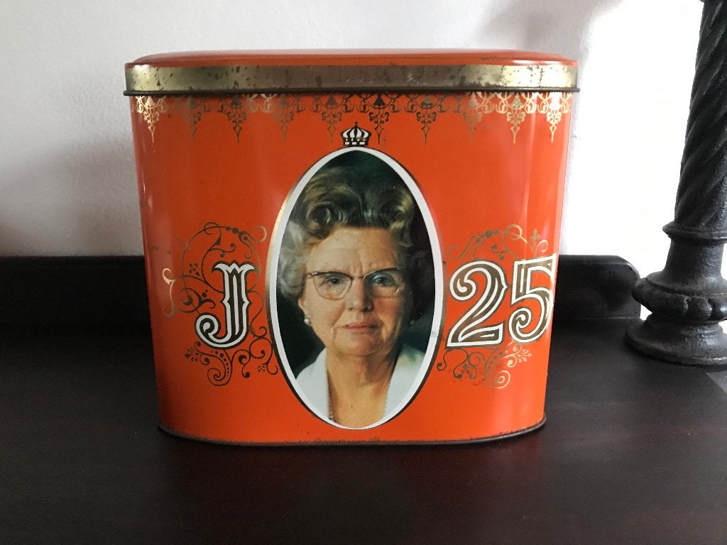 Oranje blik uit 1973 van 25-jarig regeringsjubileum Juliana, Verzamelen, Ophalen of Verzenden, Zo goed als nieuw, Overige