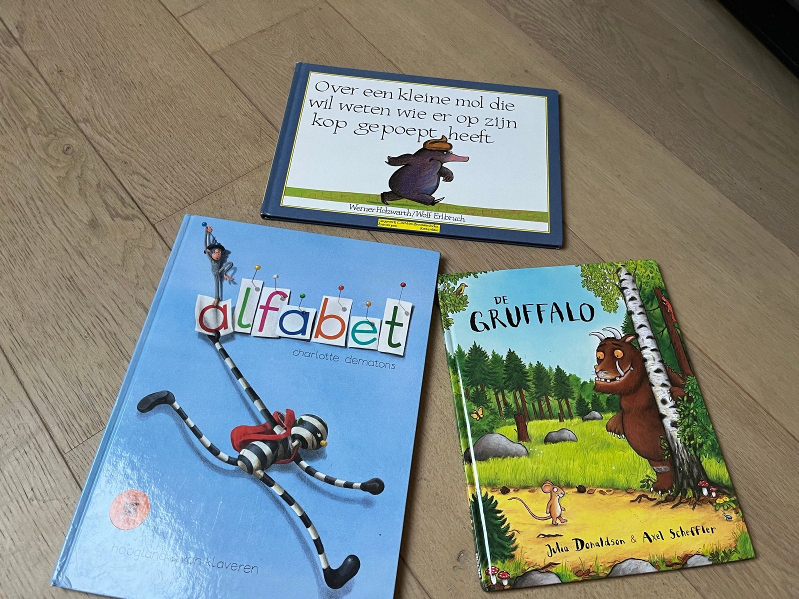 Kinderboeken: De Gruffalo, Alfabet, Mol die wil weten, Ophalen, Fictie algemeen, Jongen of Meisje, Zo goed als nieuw