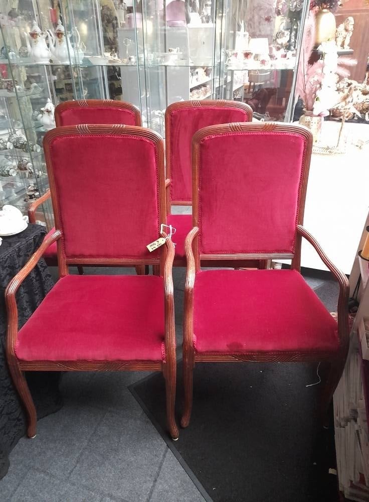 Set 4 nette arm leun stoelen opnieuw gestoffeerd, Ophalen