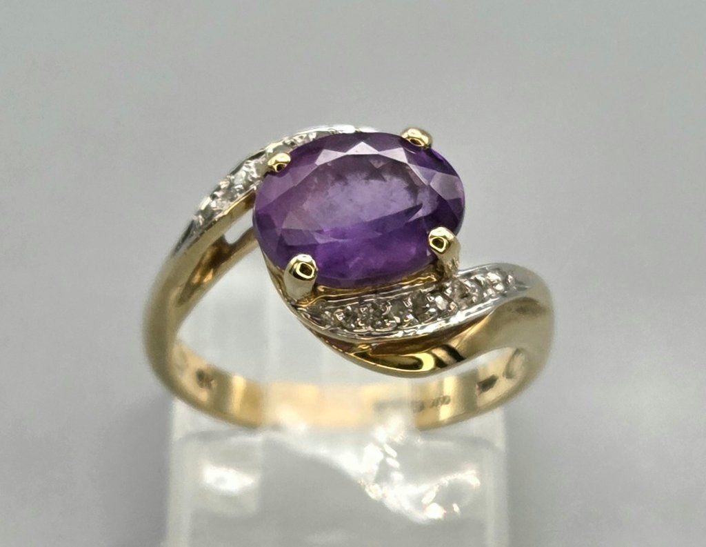 Gouden Vintage ring edelsteen amethist en diamant. 2026/608, ., Paars, Ophalen of Verzenden, .