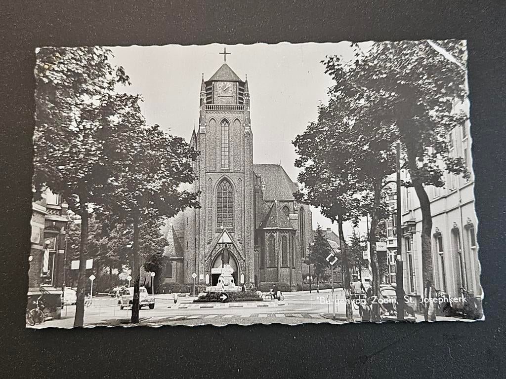 Ansichtkaart Bergen op Zoom Sint Josephkerk, Ophalen of Verzenden