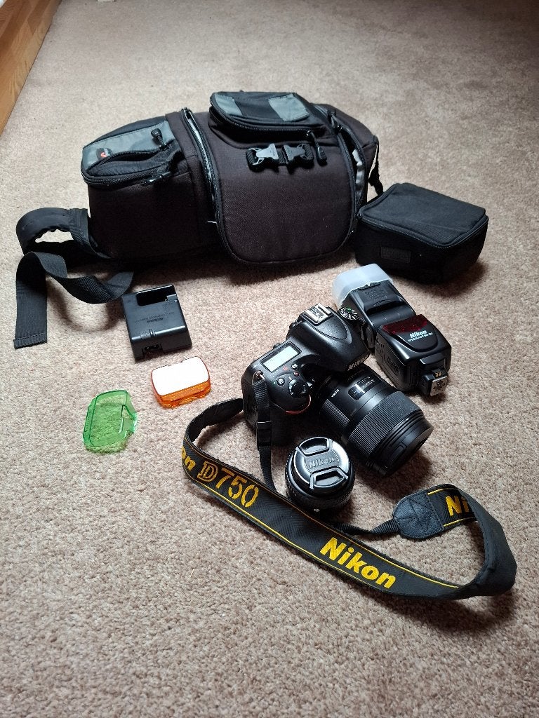 Nikon body D750 + toebehoren, Audio, Tv en Foto, Fotocamera's Digitaal, Ophalen, Gebruikt, Spiegelreflex, Nikon
