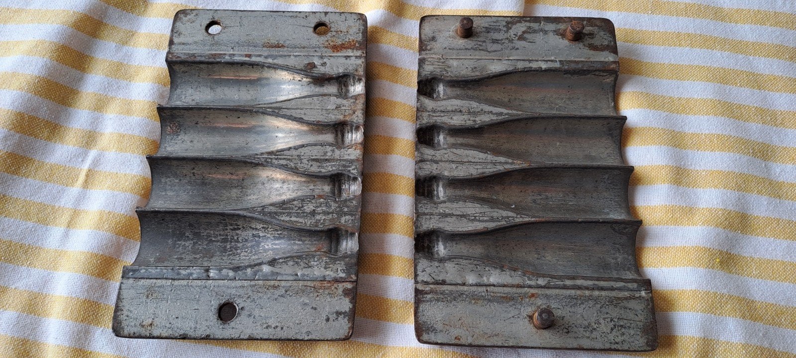 vintage metalen chocolade mal om likeurflesjes te maken, Ophalen of Verzenden