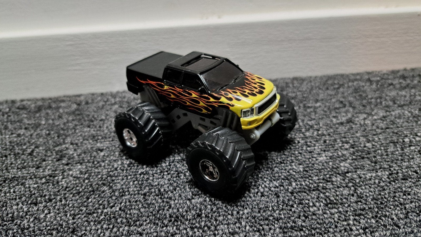 Monstertruck, Ophalen of Verzenden, Zo goed als nieuw