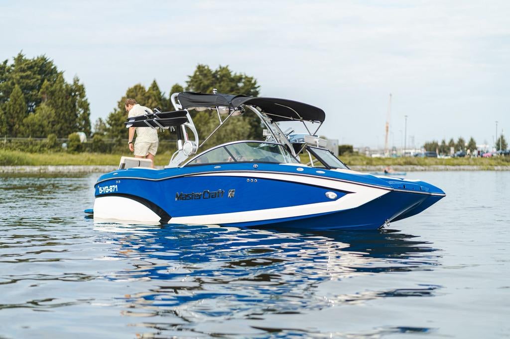 MasterCraft X23 2015 – Wakesurf/Wakeboard – Ilmor 6.2 – BTW, Ophalen, Zo goed als nieuw
