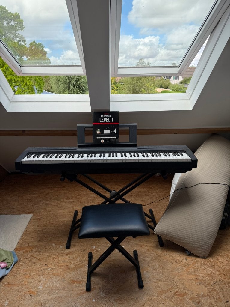 Yamaha P45 Piano Complete Set voor Beginners (Nieuwstaat), Ophalen, 88 toetsen, Yamaha, Met standaard