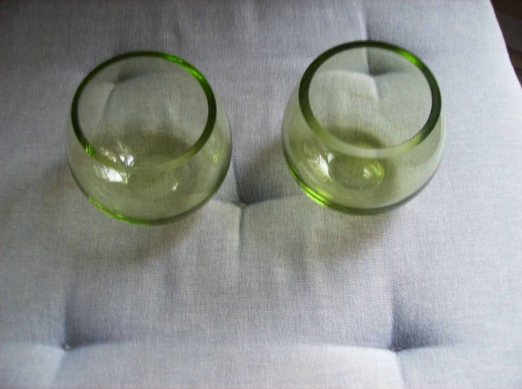 HOLMEGAARD, TWEE GROENE GLAZEN, Antiek en Kunst, Ophalen of Verzenden