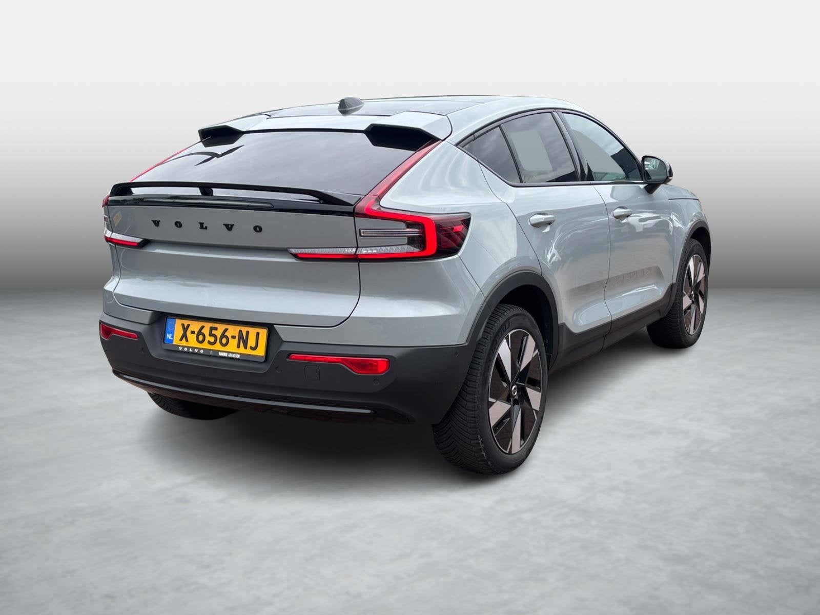 Volvo C40 Recharge Twin Ultimate 82 kWh | Panoramadak | Harm, Auto's, Volvo, 82 kWh, Leder en Stof, Origineel Nederlands, Vierwielaandrijving