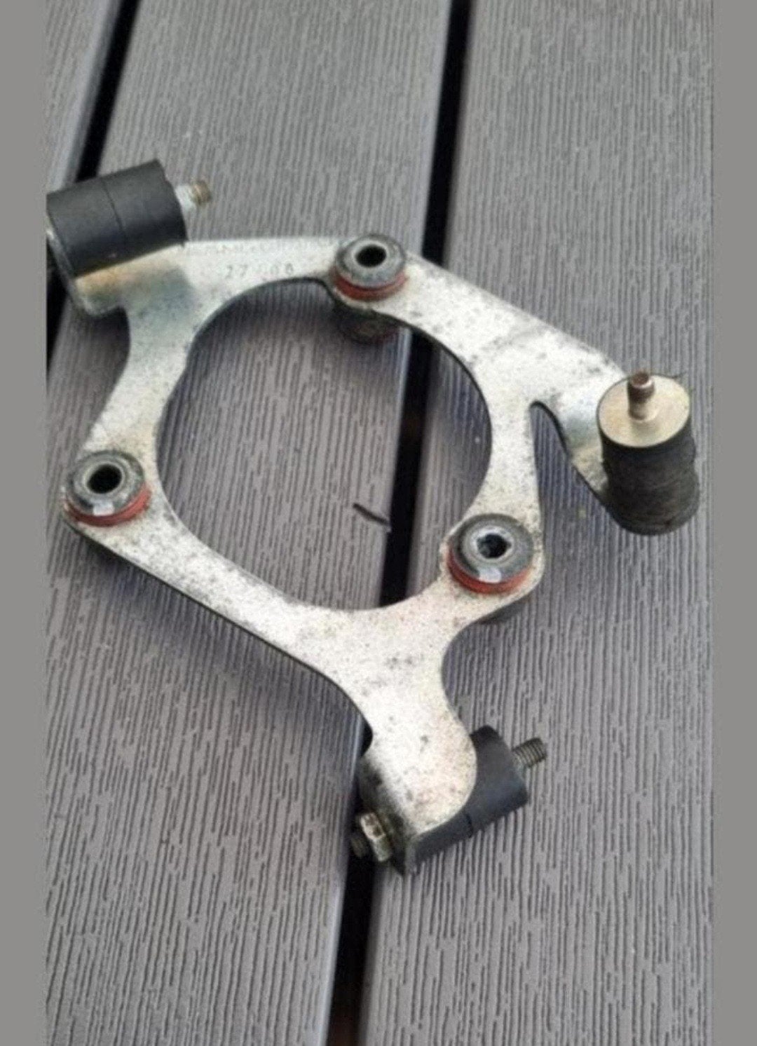 BEUGEL SECUNDAIRE POMP MERCEDES E55 E63 CLS55 CLS63 C55, Ophalen of Verzenden
