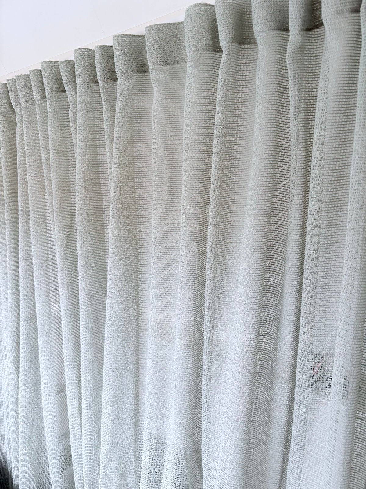 Gordijn 8241 270x238 cm hg.  Gordijn Grijs/Groen Wave, Overige materialen, Plooiafwerking, Overige merken, Nieuw