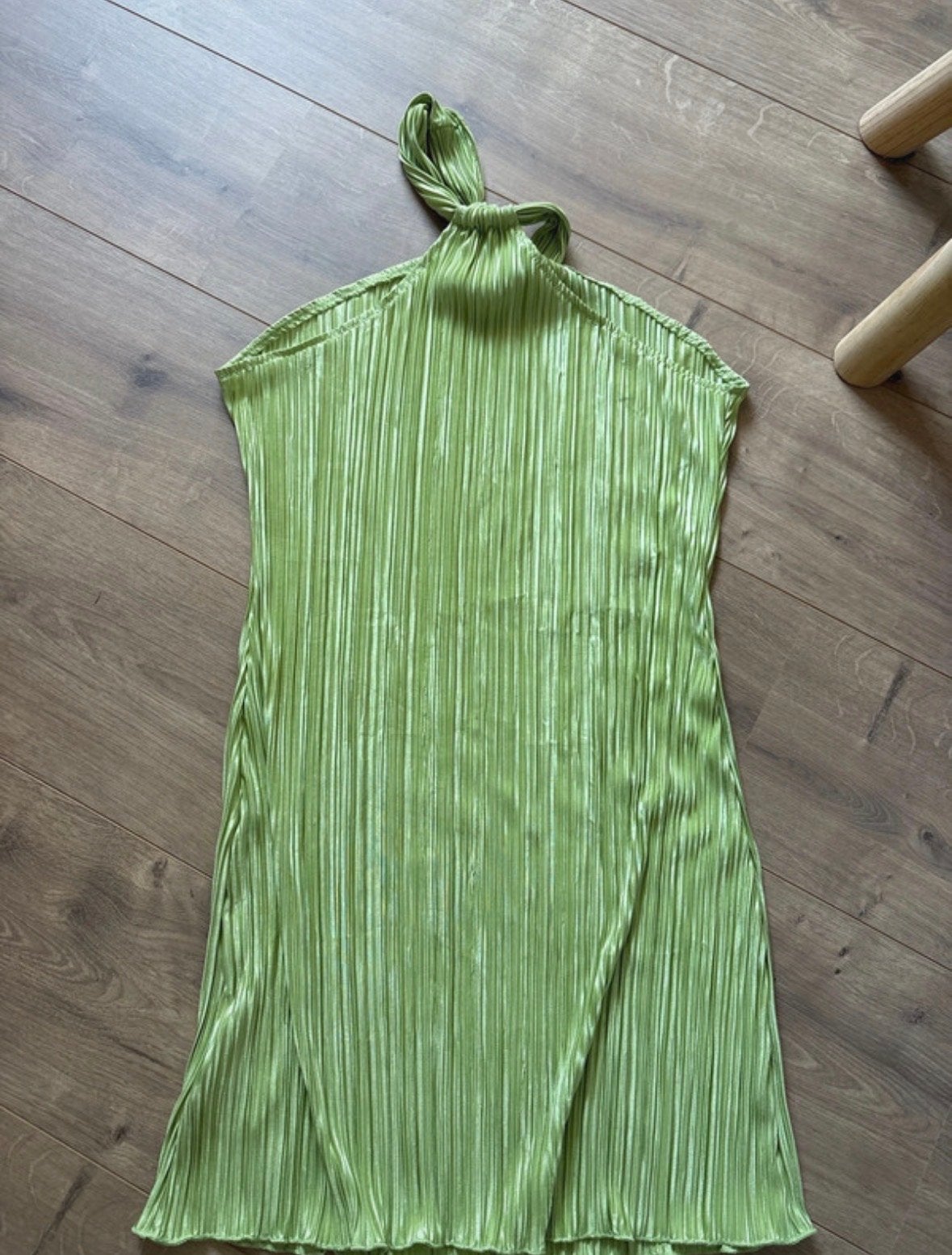 SHEIN Jurk Maat S Groen Plissé Halter, Kleding | Dames, Jurken, Ophalen of Verzenden, Zo goed als nieuw, Maat 36 (S), Boven de knie