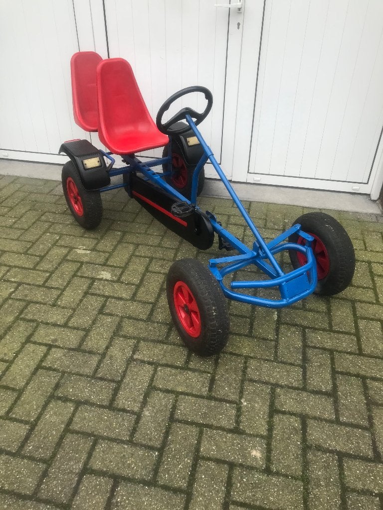 Foto 4 van gocarts  e  zwaailamp