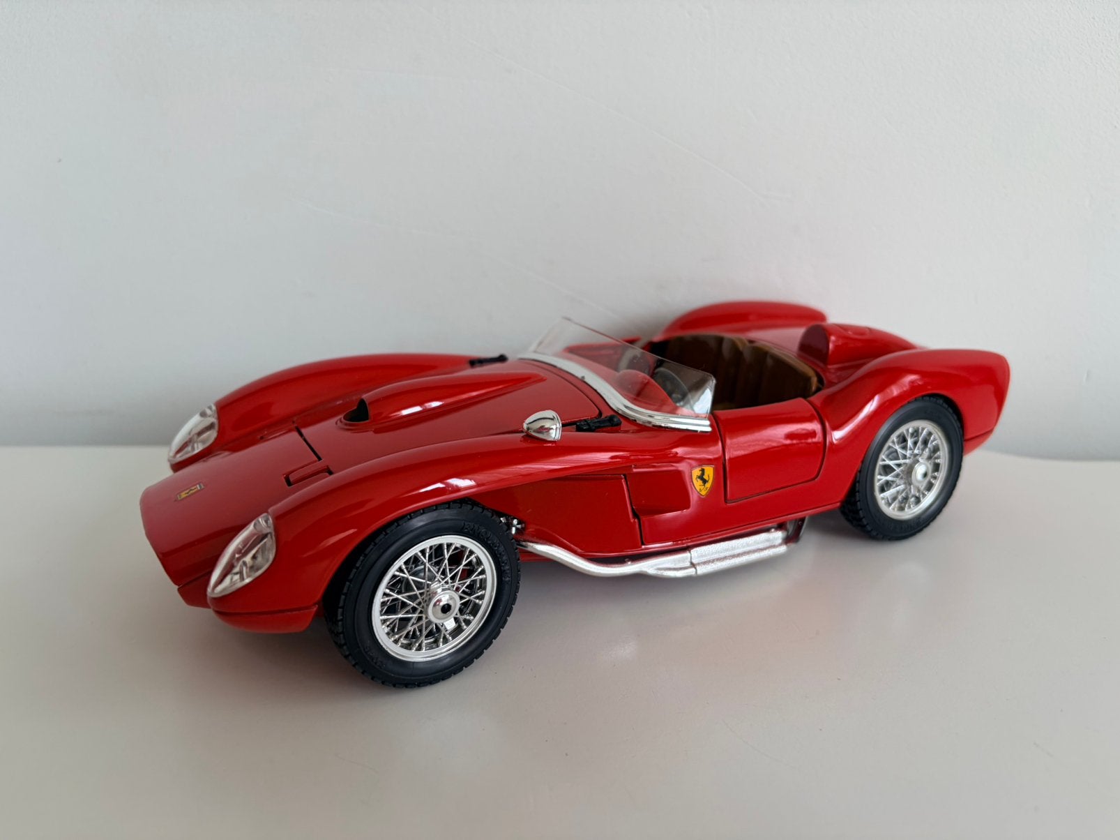 Bburago Ferrari 250 Testa Rossa 1957 model auto 1:18 ZGAN!!!, Ophalen of Verzenden, Zo goed als nieuw, Auto, Bburago