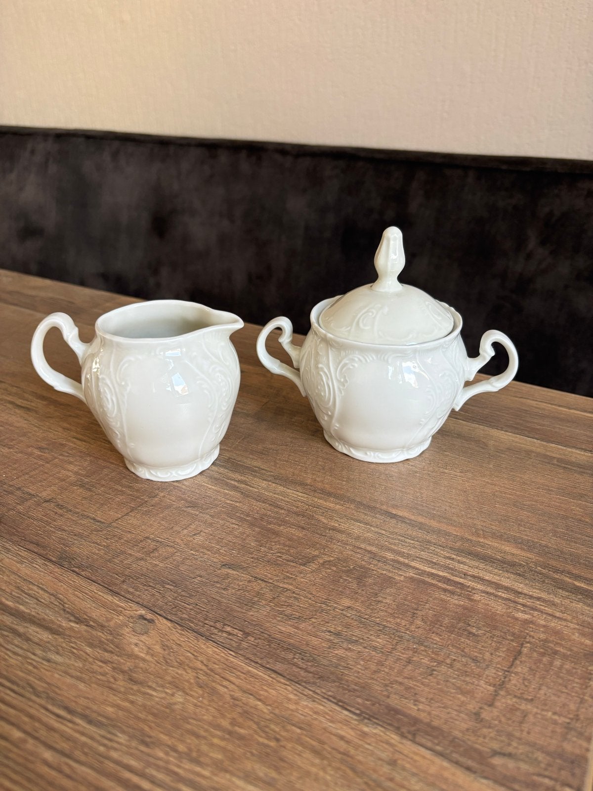 Vintage suikerpot en melkkan set - Hermania porselein, Overige merken, Klassiek, Overige typen, Ophalen of Verzenden