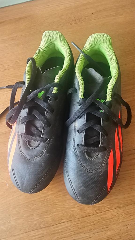 Adidas voetbalschoenen maat 33, Ophalen of Verzenden, Gebruikt, Schoenen
