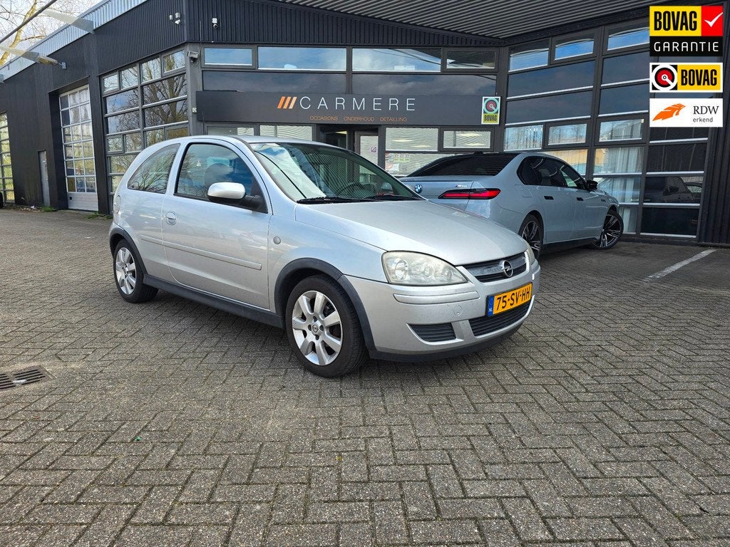 Opel Corsa 1.2-16V Silverline AIRCO NAP NL AUTO, Voorwielaandrijving, 450 kg, Gebruikt, 31 €/maand