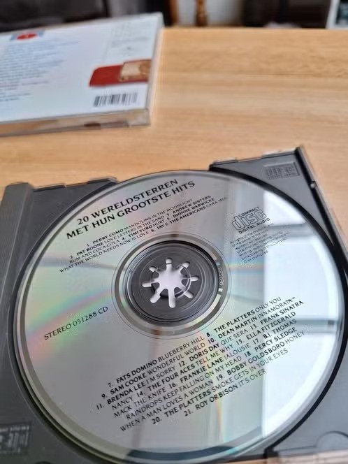 Cd 20 worldstars with their greatest hits h, Ophalen of Verzenden, Zo goed als nieuw, Wereldmuziek