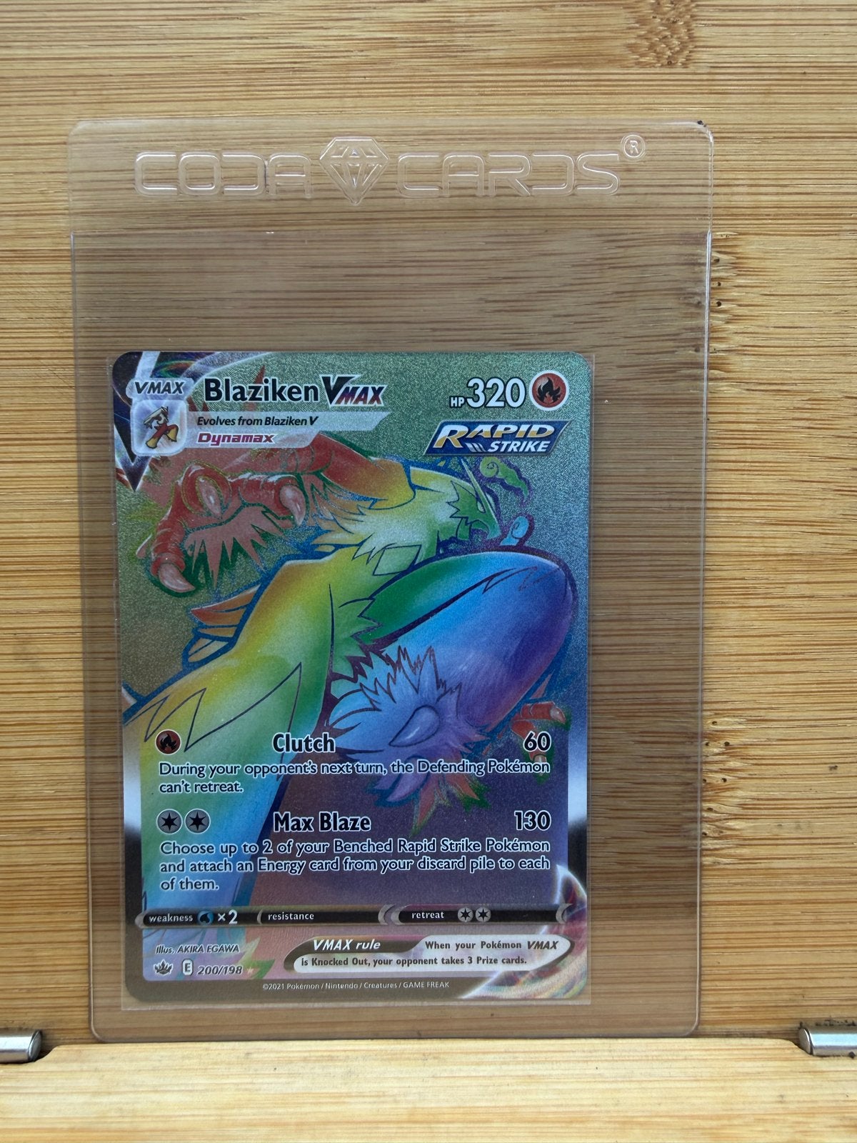 Blaziken VMAX Rainbow Rare Pokémon Kaart (200/198), Hobby en Vrije tijd, Verzamelkaartspellen | Pokémon, Ophalen of Verzenden