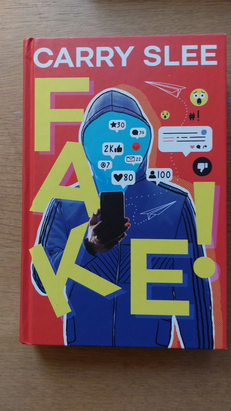 Carry Slee - Fake!, Ophalen, Zo goed als nieuw, Carry Slee