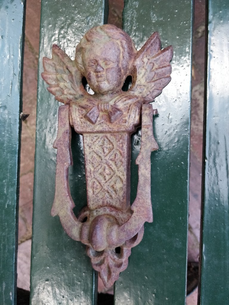 Antieke gietijzeren engel klopper, Antiek en Kunst, Ophalen of Verzenden