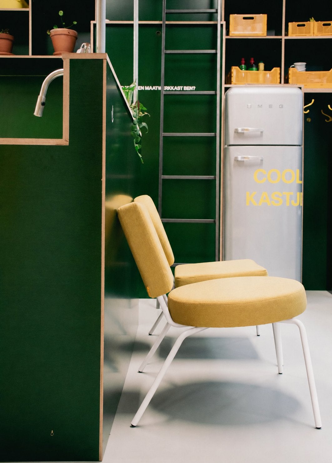 2x Gele lounge stoel - Puik Option - Frederik Roijé design, Ophalen, Twee, Overige kleuren, Zo goed als nieuw