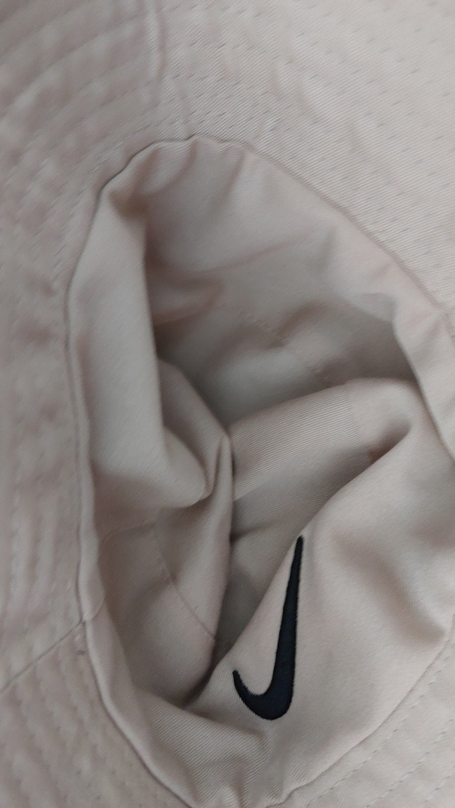 te koop twee verschillende kleur Nike hoed., Kleding | Heren, Hoeden en Petten, Ophalen of Verzenden