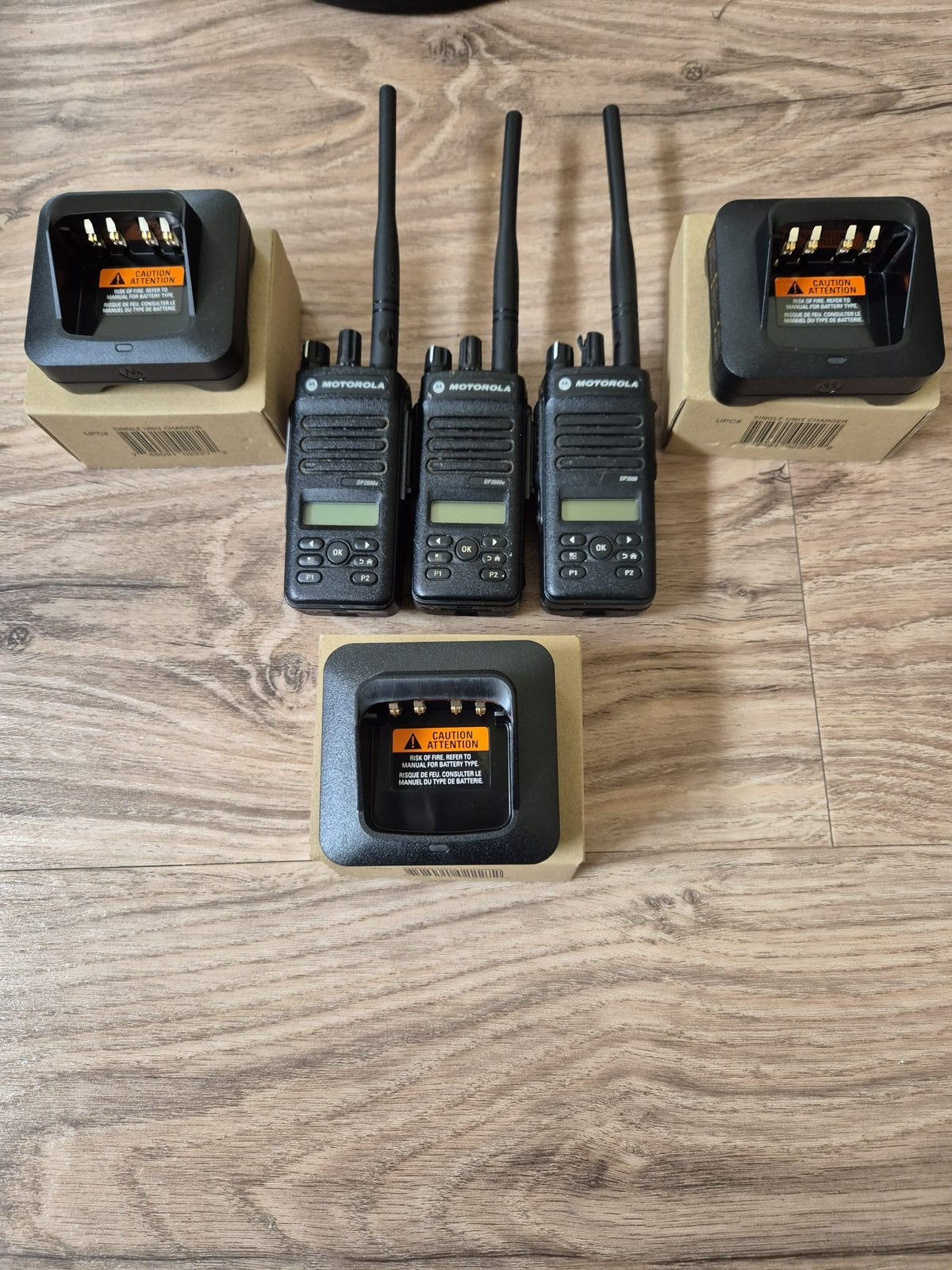 3 Motorola DP2600e VHF portofoons, Telecommunicatie, Portofoons en Walkie-talkies, Ophalen of Verzenden, Zo goed als nieuw